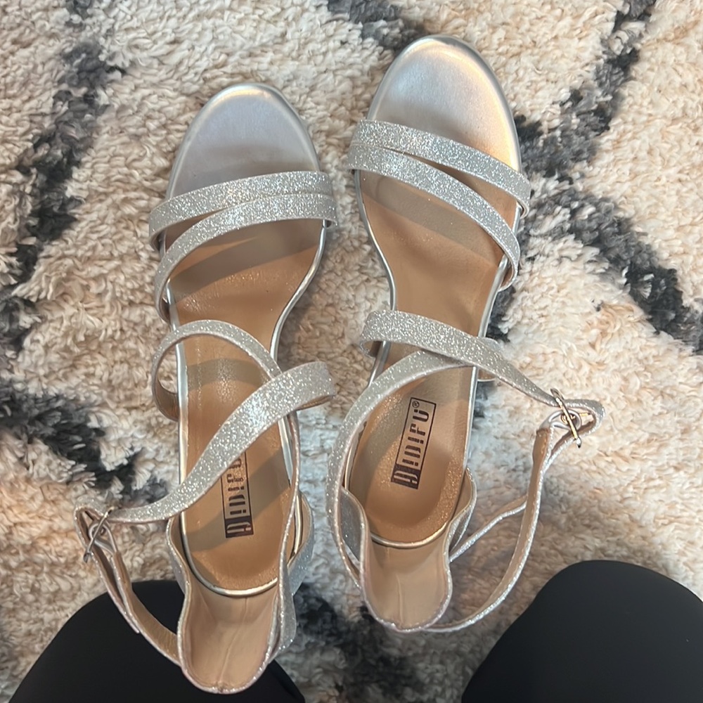 Sparkly Silver Block Heels! Size 8 - image 3